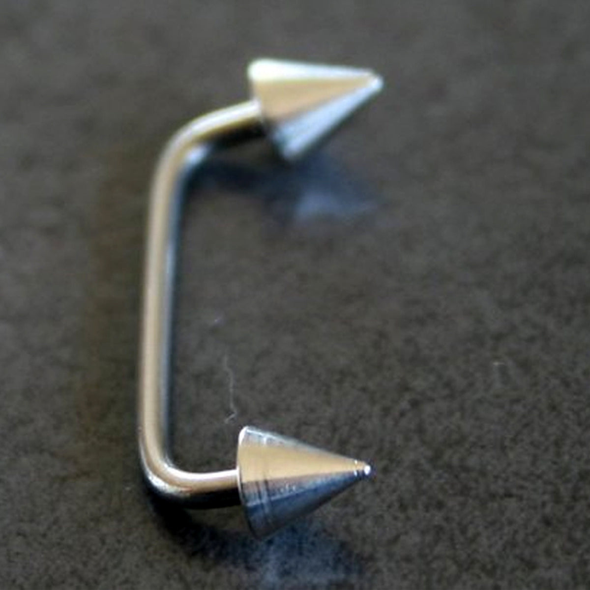 Titanium Spike Surface Piercing: Staple Barbell, Dermal Bar (16g/14g)