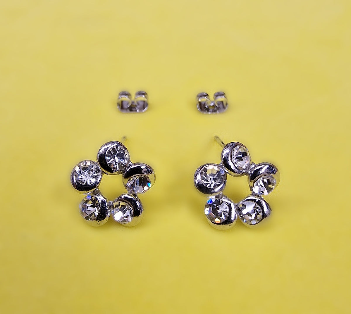 Flower Stud Earrings Fashion Jewelry for Women - High Quality and Sparkling CZ Crystals Earrings Packed in a Gift Box