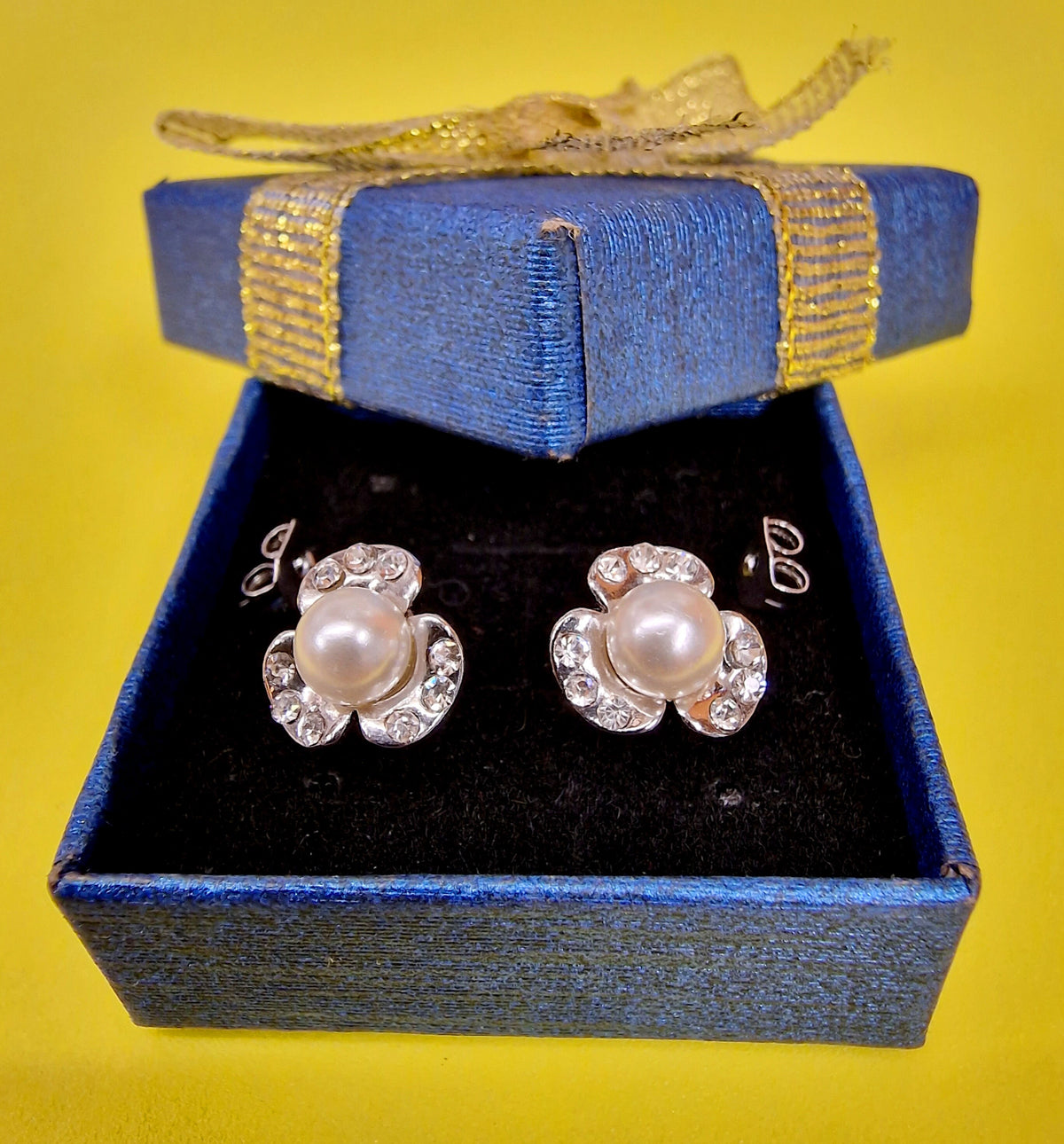 Pearl Earrings Three Leaves Design Fashion Jewelry for Women - High Quality and Sparkling CZ Crystals Earrings Packed in a Gift Box